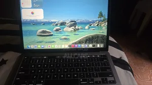Laptop Apple MacBook Pro 2020 32GB Intel Core i7 SSD 512GB