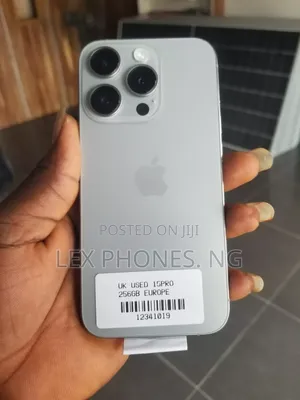 Apple iPhone 15 Pro 256 GB Gold