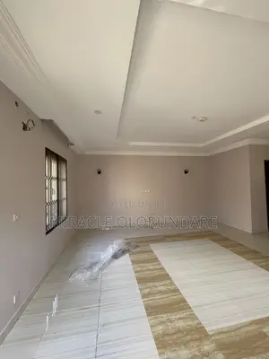3bdrm Block of Flats in Wuye for rent