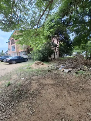 3bdrm Block of Flats in Dakwo District for sale