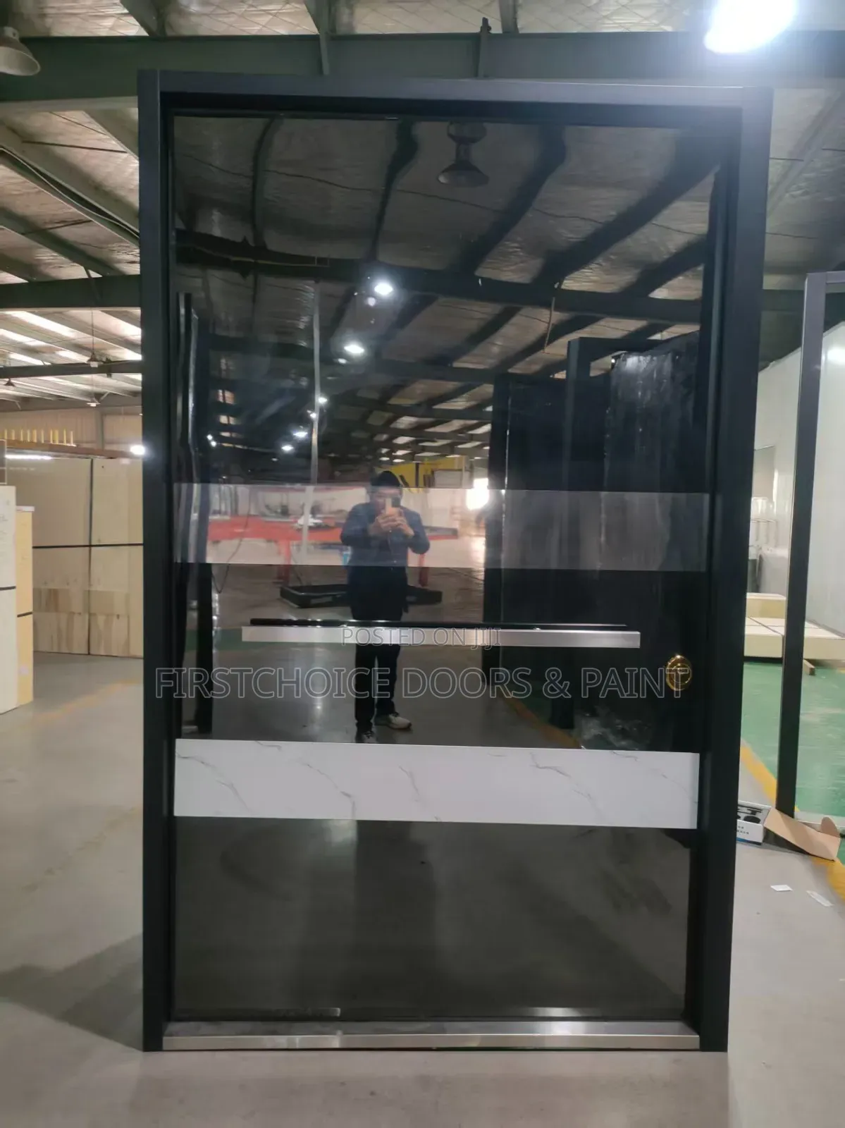 Quality Pivot 4ft Width by 7ft Height With Smartlock