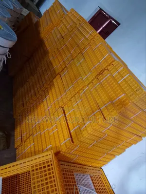 Chicken and Duck Transport Crates ()