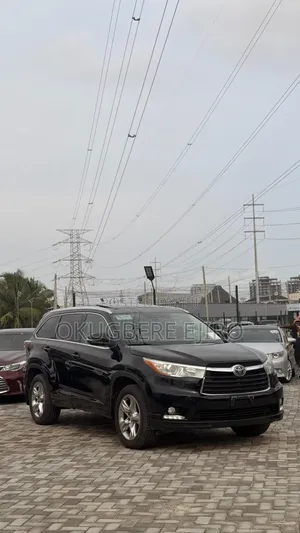 Toyota Highlander 2016 Black