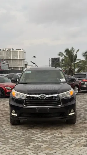 Toyota Highlander 2016 Black