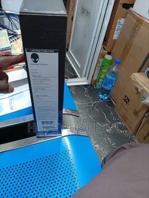 New Laptop Dell 16GB Intel SSD 1T