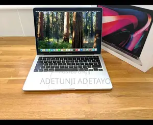 Laptop Apple MacBook Pro 2022 M2 8GB Apple M2 SSD 256GB