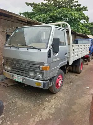 Nigeria Used Toyota Dyna 200 1999 Silver