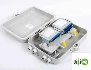 FTTH Fiber Optic Distribution Terminal Box With 1x8 PLC Splitter Ip65