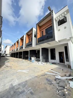 3bdrm Townhouse/Terrace in Abraham Adesanya Estate for sale