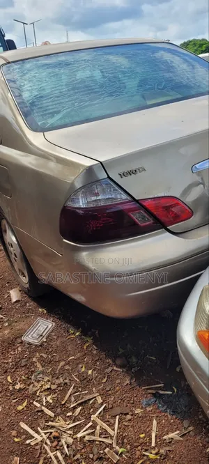 Toyota Avalon 2003 Beige