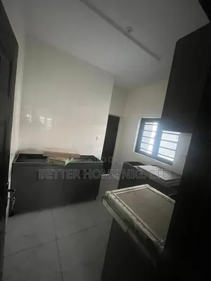 3bdrm Bungalow in Oluyole Estate for rent