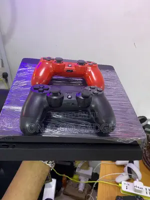 Sony Playstation 4 Slim