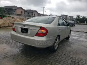 Toyota Camry 2004 Silver