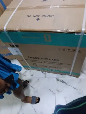 Compact Hisense 198l Chest Freezer