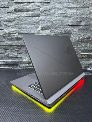 Laptop Asus ROG Strix G16 G614 32GB Intel Core Ultra 9 SSD 1T