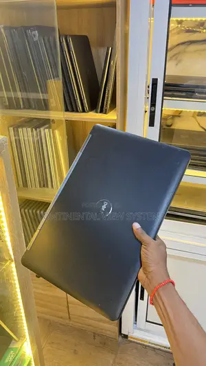 Laptop Dell Inspiron 14 5540 8GB Intel Core i5 HDD 320GB