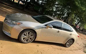Lexus ES 2013 Gold