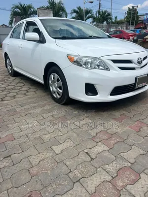 Toyota Corolla 2011 White