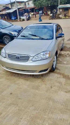 Toyota Corolla LE 2007 Gold