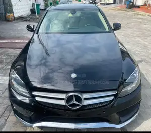 Mercedes-Benz C300 2017 Black