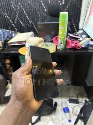 New Apple iPhone 7 Plus 32 GB Black