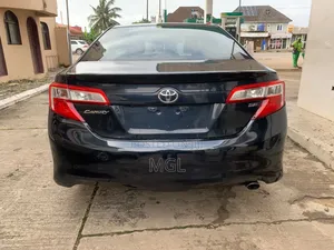 Toyota Camry 2014 Blue