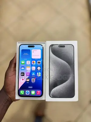 New Apple iPhone 15 Pro Max 256 GB White