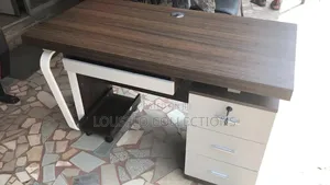 Quality Office Table With 3 Drawers