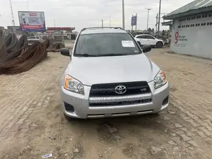 Toyota RAV4 Sport 2009 Silver