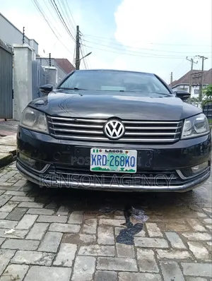Volkswagen Passat 2014 Black