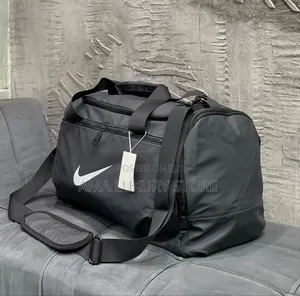 Nike Luxury Travel Duffel/Gym Bag – Strong, Spacious Stylish