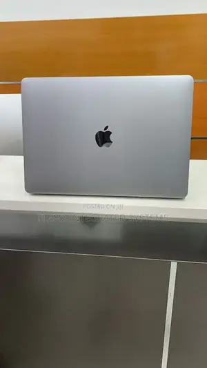 Laptop Apple MacBook Pro 2020 16GB Intel Core i5 SSD 256GB