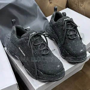 Balenciaga Premium Luxury Men Sneakers –Comfortable, Durable Stylish