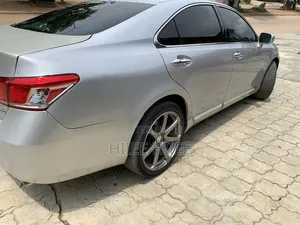 Lexus ES 350 2010 Silver