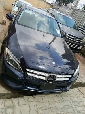 Mercedes-Benz C300 2015 Blue