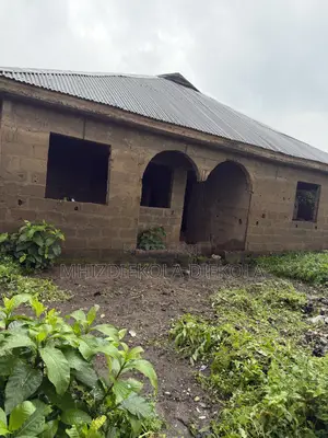 4bdrm Bungalow in Rina Limited, Ado-Odo/Ota for sale