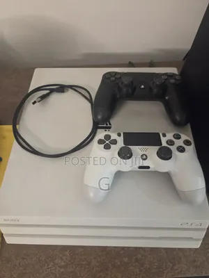 Ps4 Playstation 4 Pro 1tb With 2 Controllers