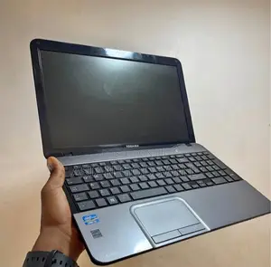 New Laptop Toshiba Satellite L850 6GB Intel Core i5 HDD 320GB
