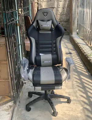 Gaming Chair / Modern Rocking Chair 