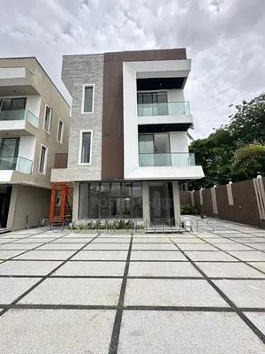 5bdrm Duplex in Osborne for sale