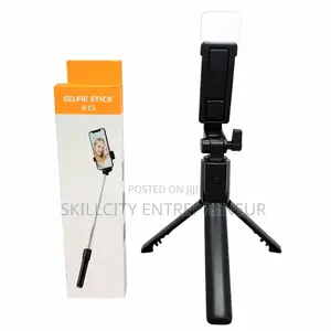 R15 Selfie Stick