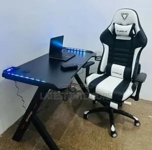 Set of Premium Non-Adjustable Gaming Table and Chair