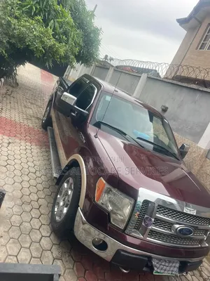 Ford F-150 2010 Red