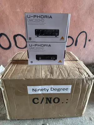 Behringer Umc202