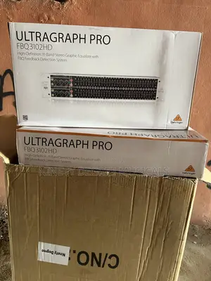 Behringer Ultragraph Pro Fbq3102 Hd