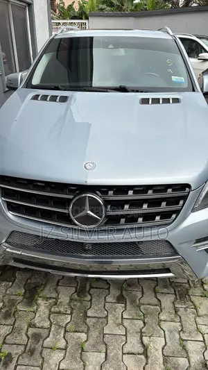 Mercedes-Benz M Class ML400 4MATIC 4dr SUV AWD (3.0L 6cyl Turbo 7A)