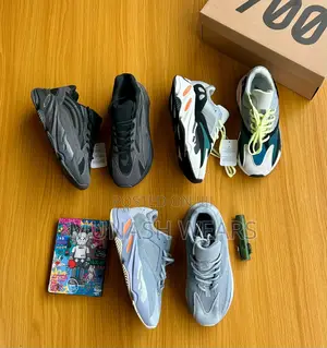 Yeezy Boost 40-46 Back in Store