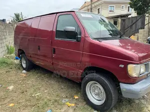 Ford E350 2008 Red