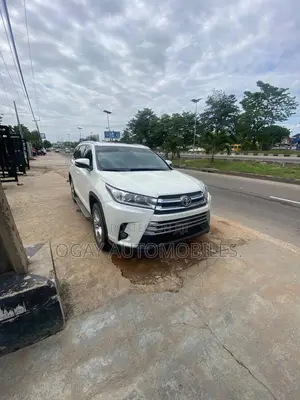 Toyota Highlander Limited V6 4x2 (3.5L 6cyl 6A) 2016 White