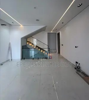 5bdrm Duplex in Lekki Phase 1 for sale